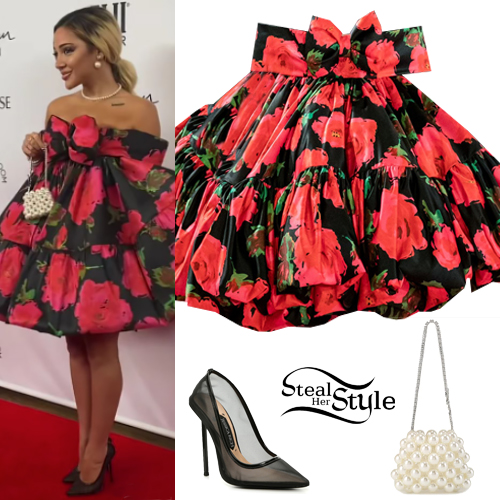 Gabi DeMartino: Rose-Print Dress, Black Pumps