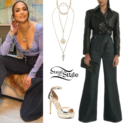 Jennifer Lopez: Wide-Leg Jeans, Gold Jewelry | Steal Her Style