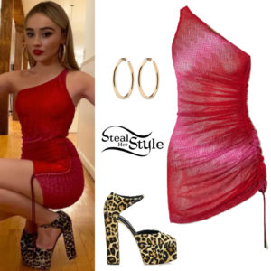 Sabrina Carpenter: Plaid Collared Romper | Steal Her Style