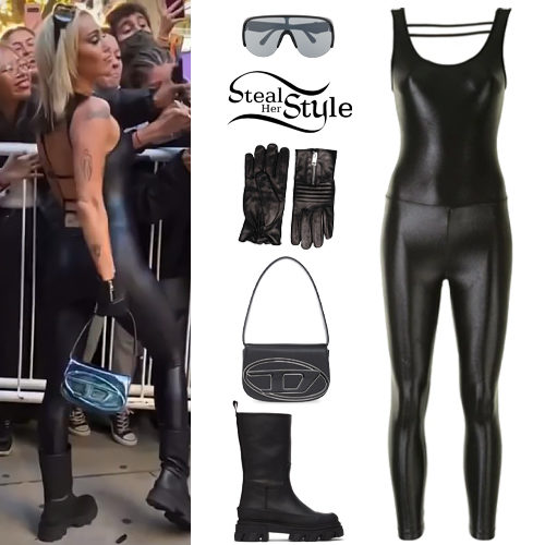 Miley Cyrus' Clothes & Outfits | Steal Her Style