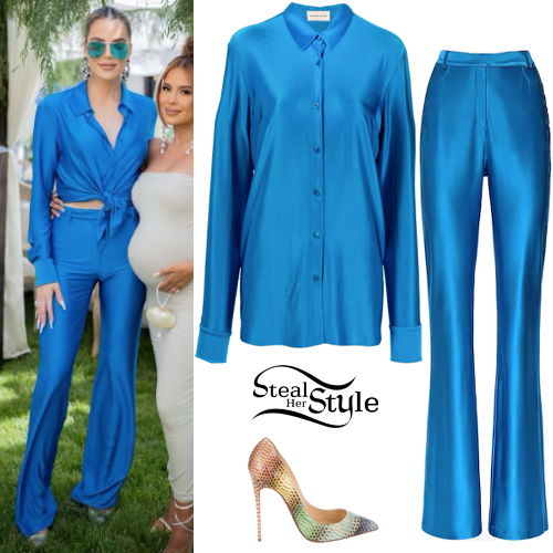 Khloe Kardashian: Blue Shirt and Pants