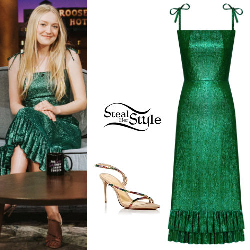 At lyve margen omdømme Dakota Fanning Clothes & Outfits | Steal Her Style