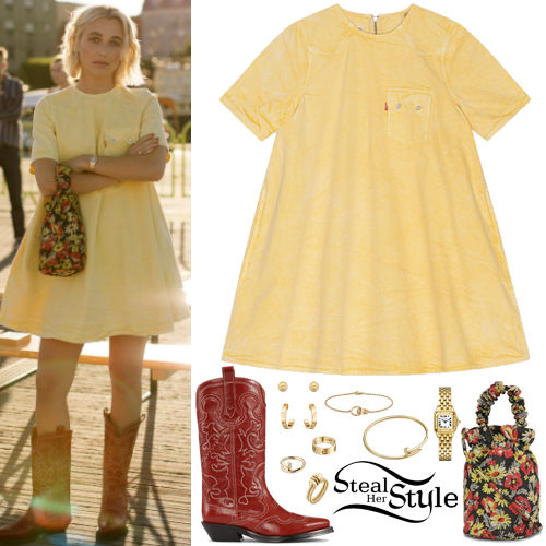 Emma Chamberlain: Floral Mini Dress, Platform Boots
