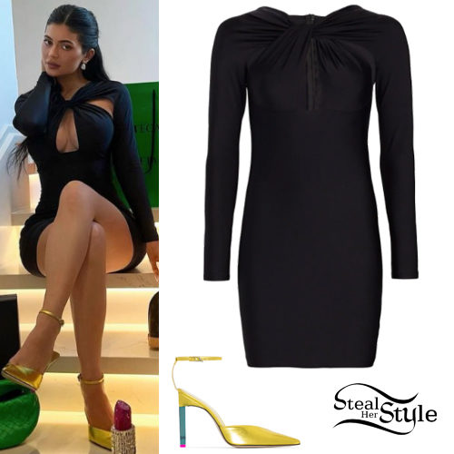 Kylie Jenner Clothes & Outfits | Page 4 of 60 | Steal Her Style | Page 4