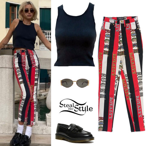 Emma Chamberlain Clothes & Outfits, Page 3 of 7, Steal Her Style