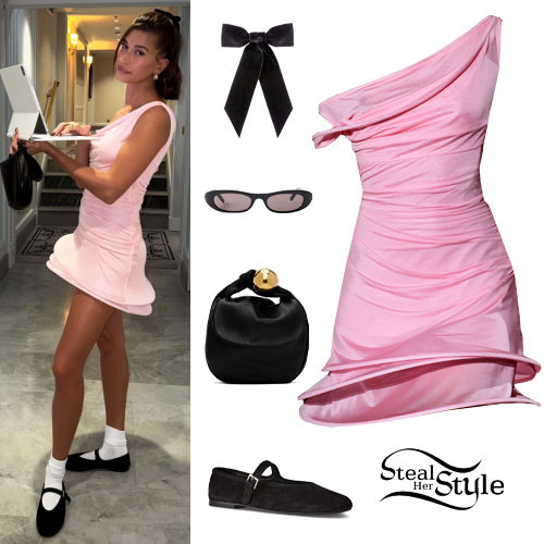 Millie Bobby Brown (Pink Dress) Mini Size Cutout